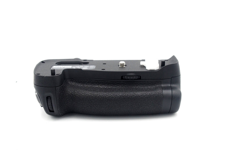 Open-Box Nikon MB-D17 Battery Grip